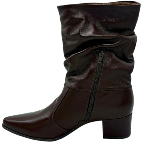 Bota Cano Médio Pegada em Couro Feminina