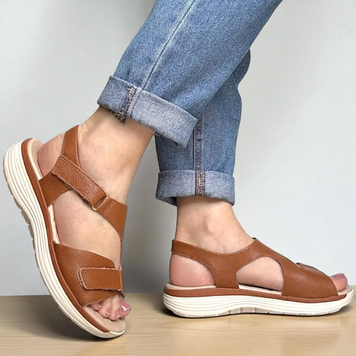 Sandália Comfortflex Ortopédica em Couro Feminina-38c09174-cef5-485b-a400-4467e6f6a812