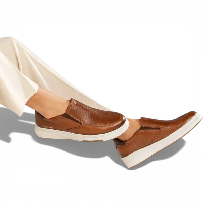 Tênis Casual Slip On Pegada em Couro Masculino-3d03250b-9fd6-41a1-9efb-4b18306c0ef7